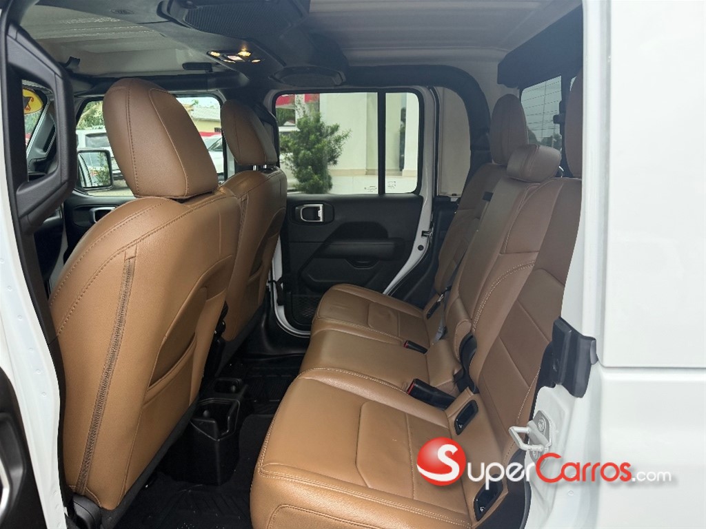2020 Jeep Gladiator Overland — foto 8 / 9