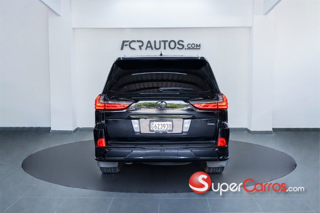 2017 Lexus LX 570 — foto 7 / 12