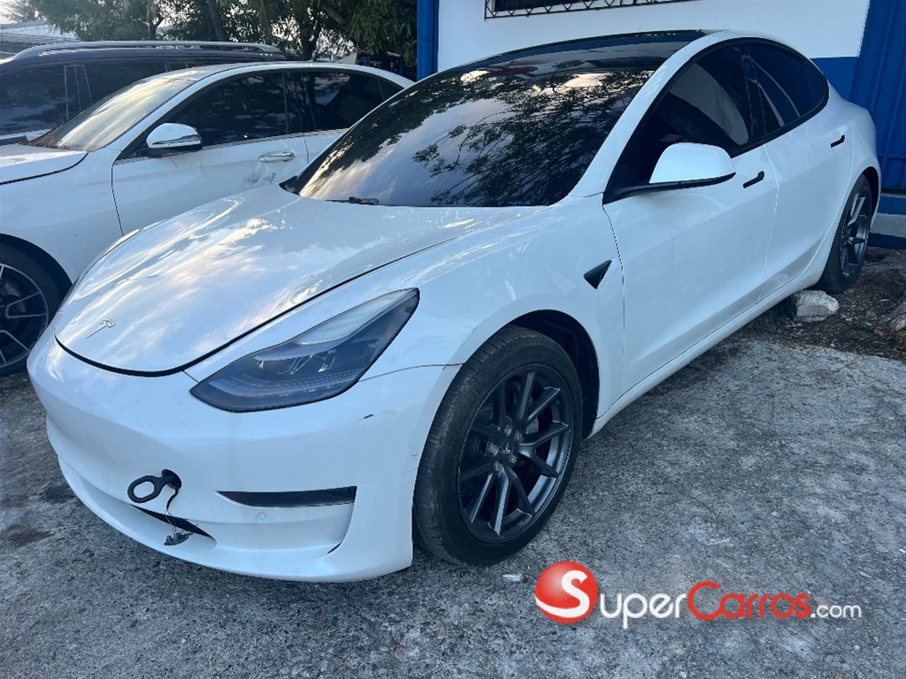 2021 Tesla Model 3 Standard Range Plus — foto 2 / 10