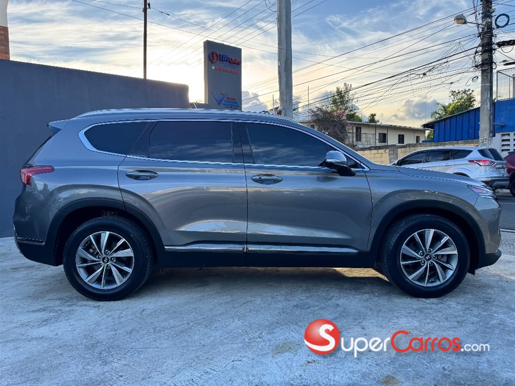 2020 Hyundai Santa Fe Limited — foto 7 / 12