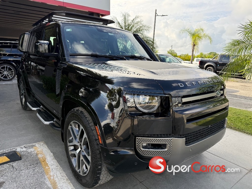 2021 Land Rover Defender 110 — foto 8 / 10
