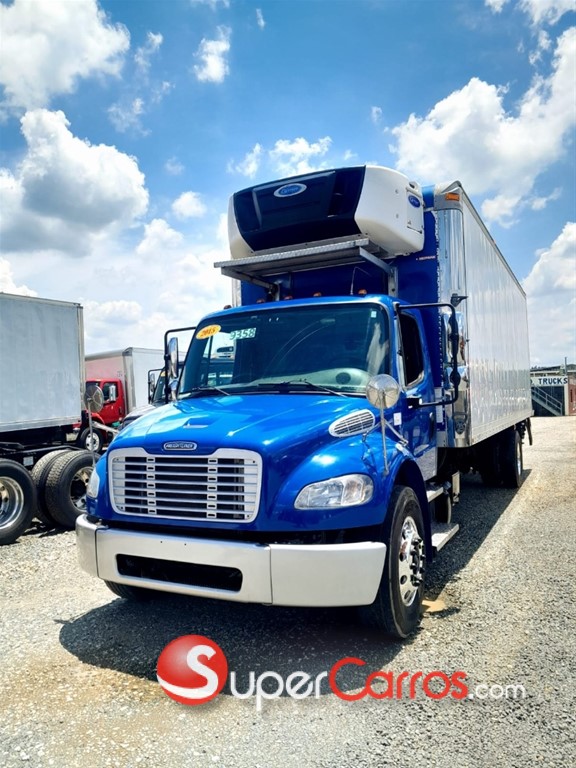 2015 Freightliner M2-106