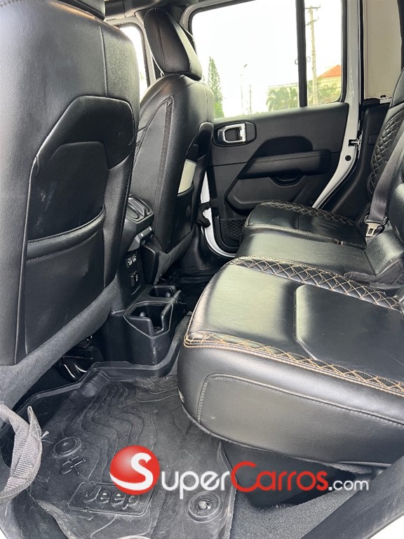 2023 Jeep Gladiator Overland — foto 6 / 9