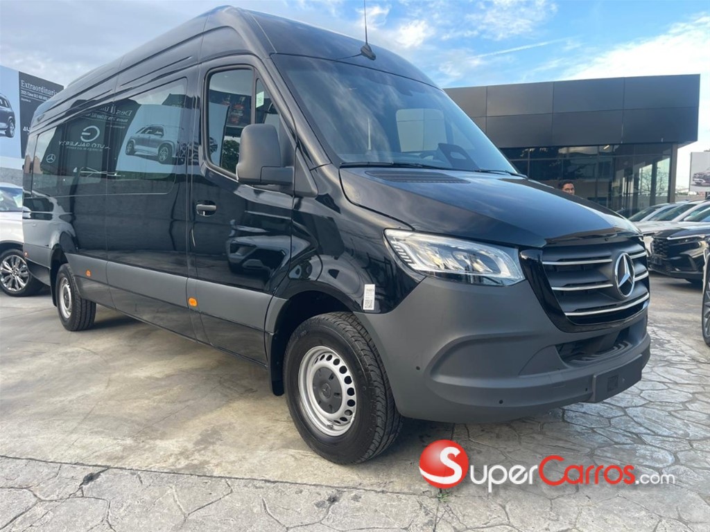 2026 Mercedes-Benz Sprinter — foto 2 / 8