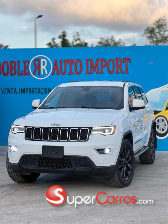 2020 Jeep Cherokee Laredo