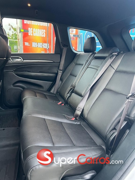 2020 Jeep Cherokee Laredo — foto 8 / 12