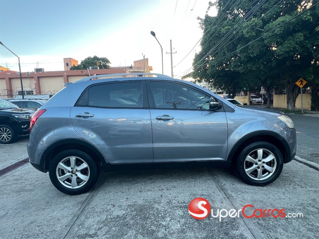 2013 SsangYong Korando — foto 4 / 12