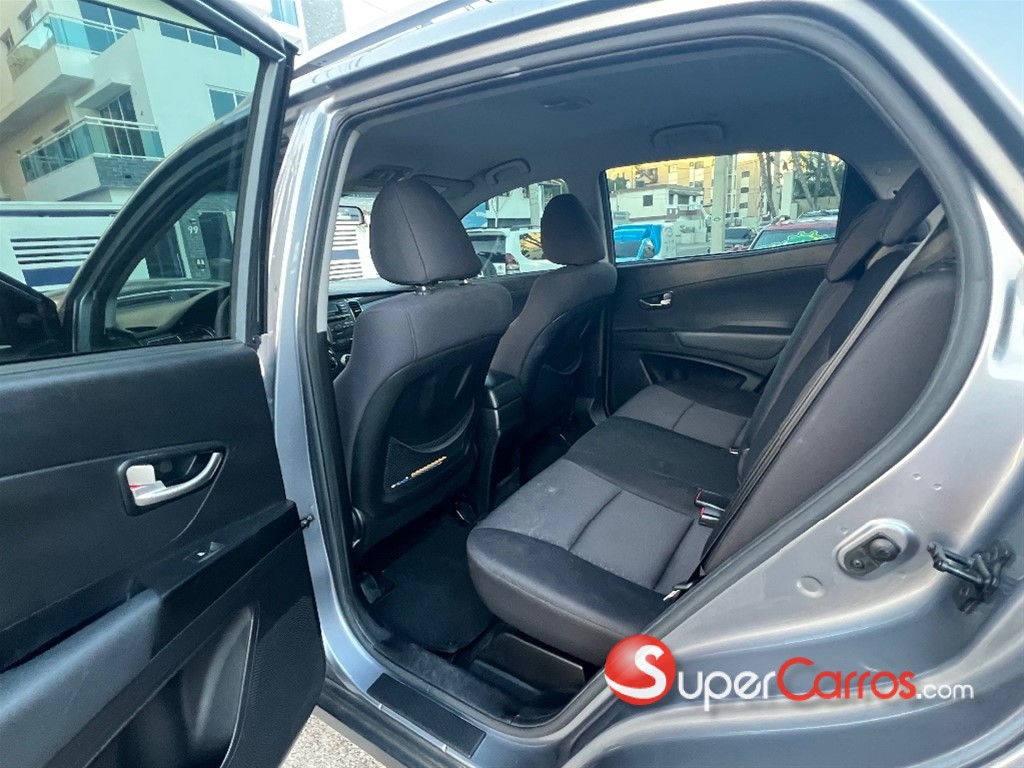 2013 SsangYong Korando — foto 9 / 12