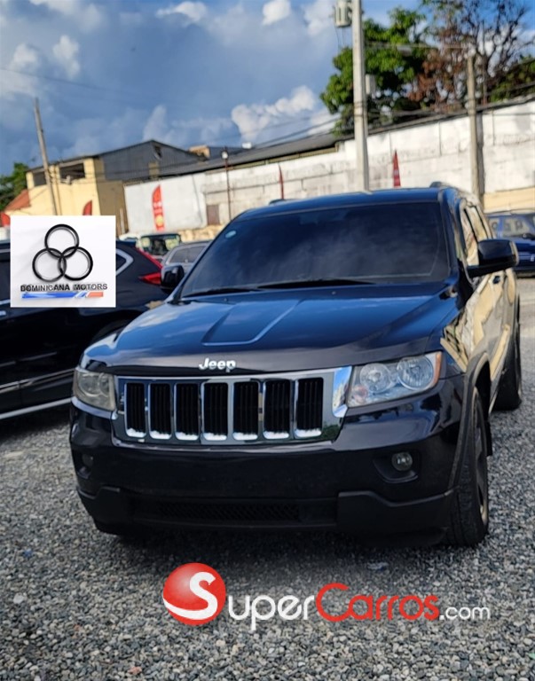 2012 Jeep Grand Cherokee Laredo — foto 6 / 8