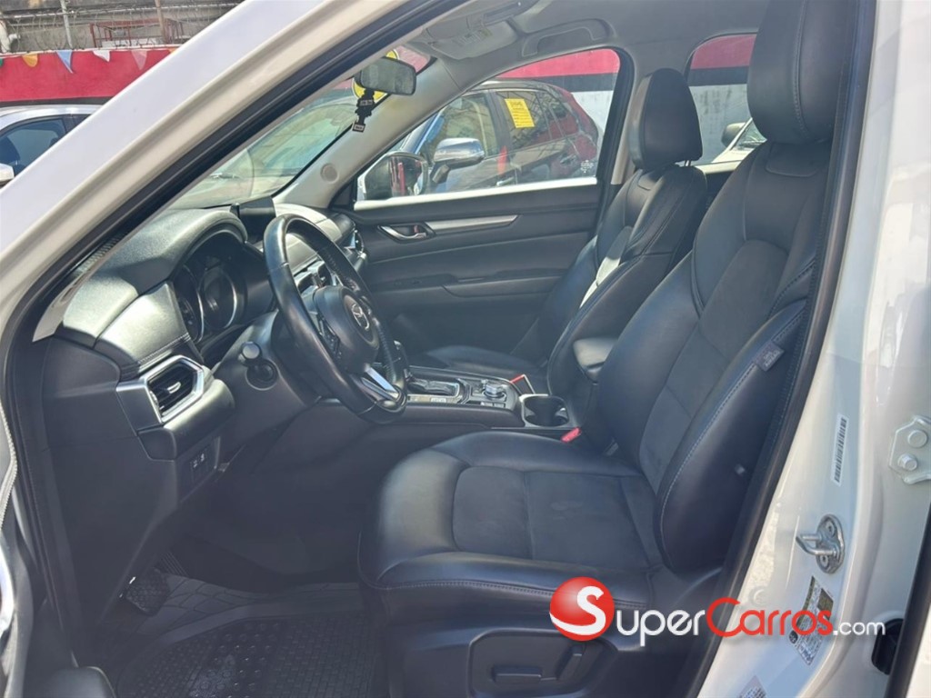 2020 Mazda CX-5 Touring — foto 9 / 10