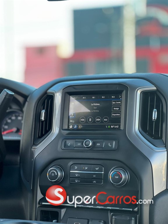 2019 Chevrolet Silverado — foto 8 / 12