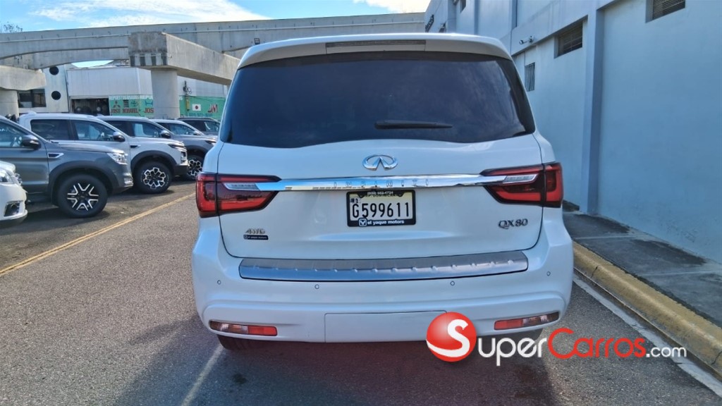2022 Infiniti QX-80 — foto 6 / 12