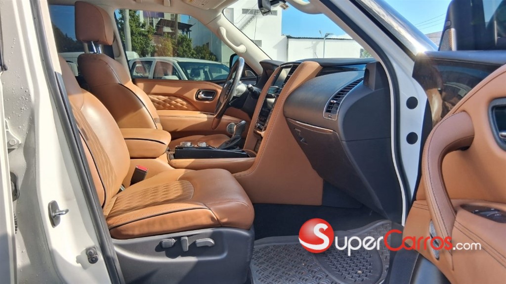 2022 Infiniti QX-80 — foto 9 / 12