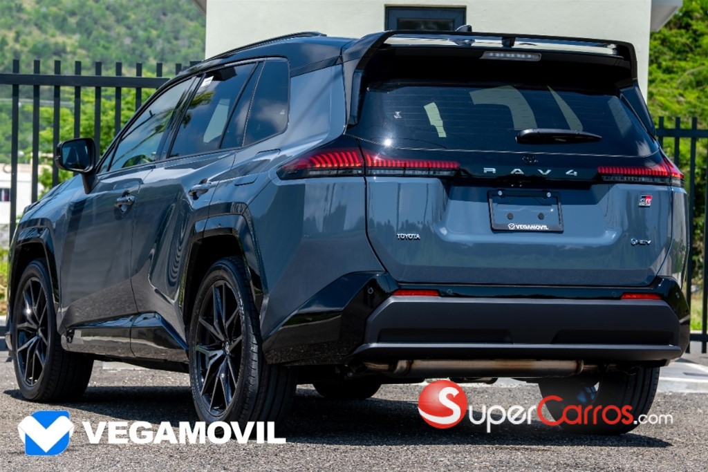 2027 Toyota RAV4 GR Sport — foto 4 / 12