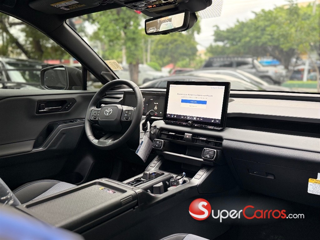 2027 Toyota RAV4 XSE Hybrid — foto 11 / 12