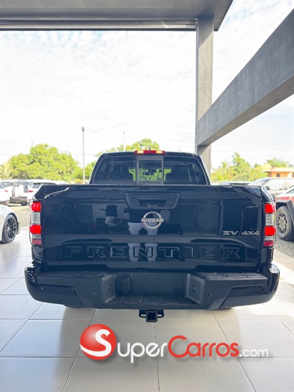 2022 Nissan Frontier SV — foto 3 / 9