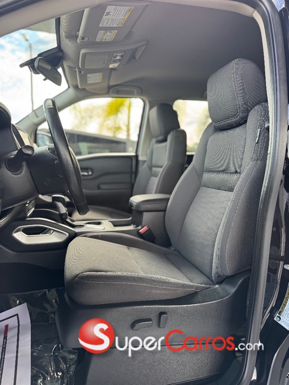 2022 Nissan Frontier SV — foto 8 / 9