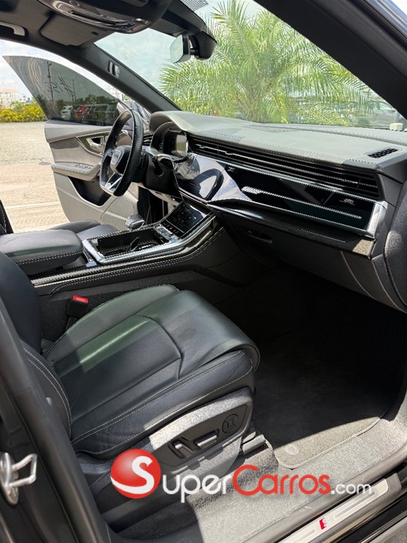 2022 Audi Q8 Premium Plus S-Line — foto 9 / 12