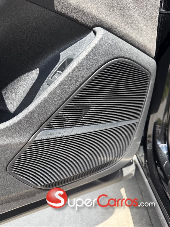 2022 Audi Q8 Premium Plus S-Line — foto 11 / 12