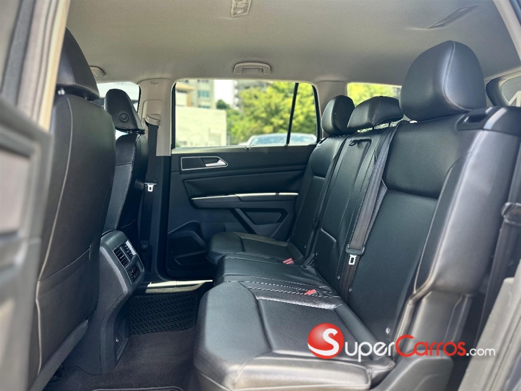 2018 Volkswagen Atlas — foto 8 / 12
