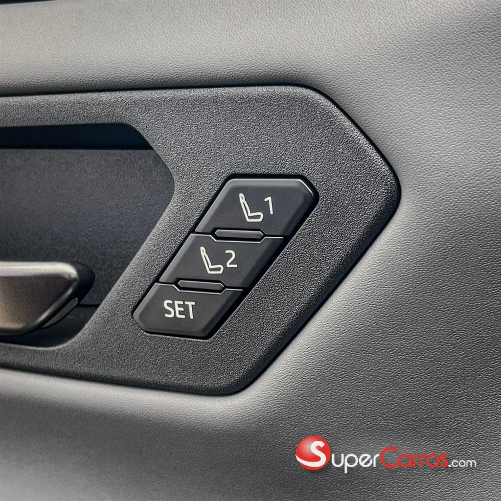 2027 Toyota RAV4 Limited Hybrid — foto 8 / 12