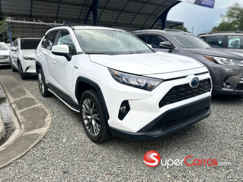 2021 Toyota RAV4 LE Hibrid