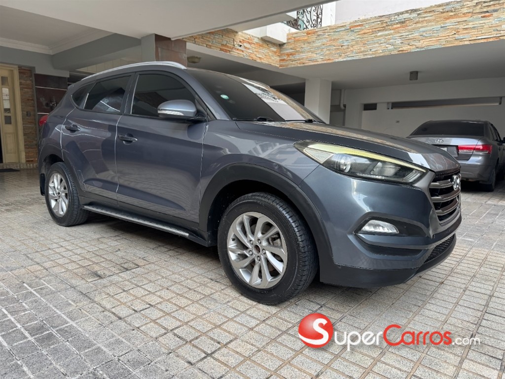 2016 Hyundai Tucson — foto 2 / 12