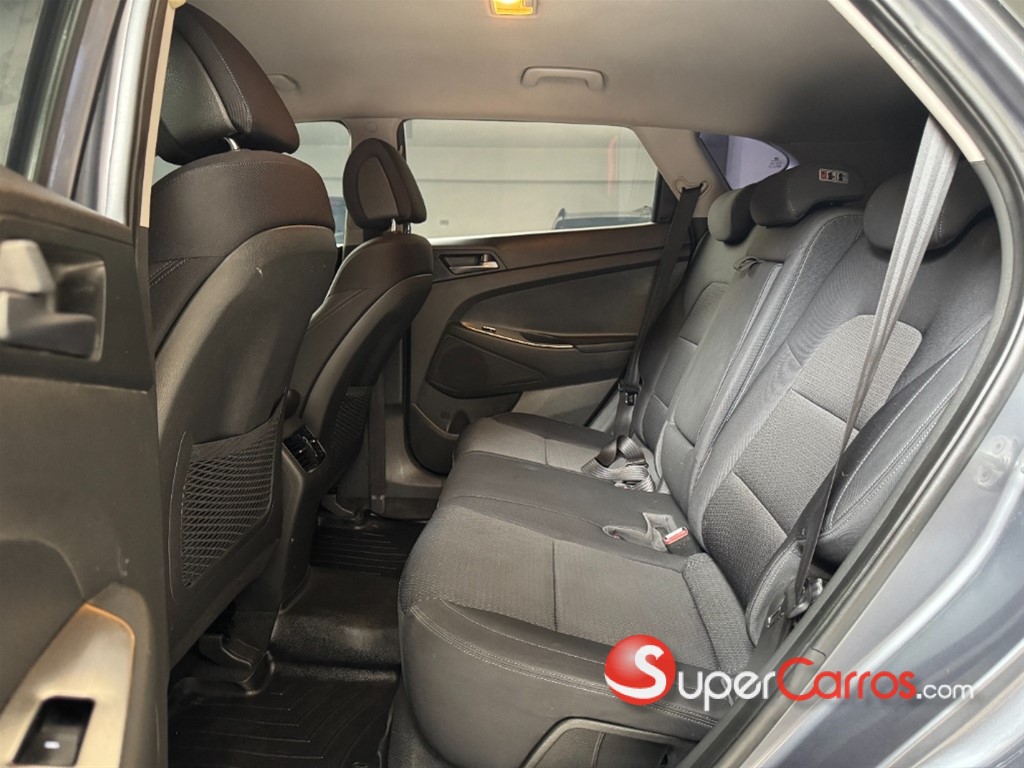2016 Hyundai Tucson — foto 7 / 12