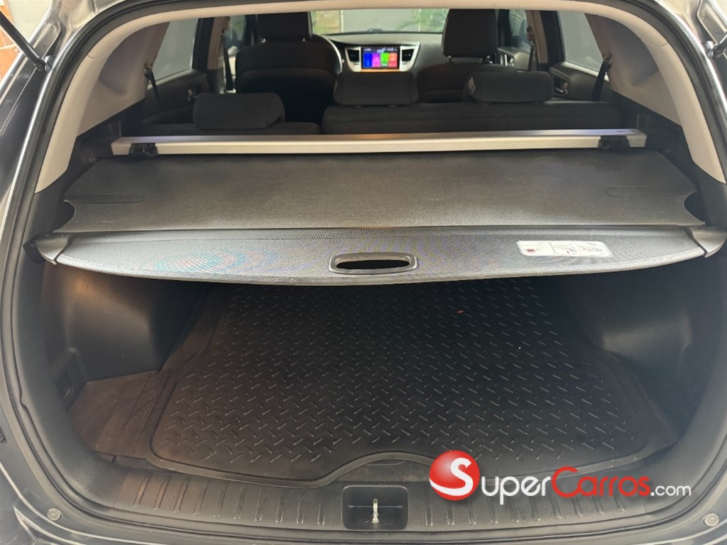 2016 Hyundai Tucson — foto 8 / 12