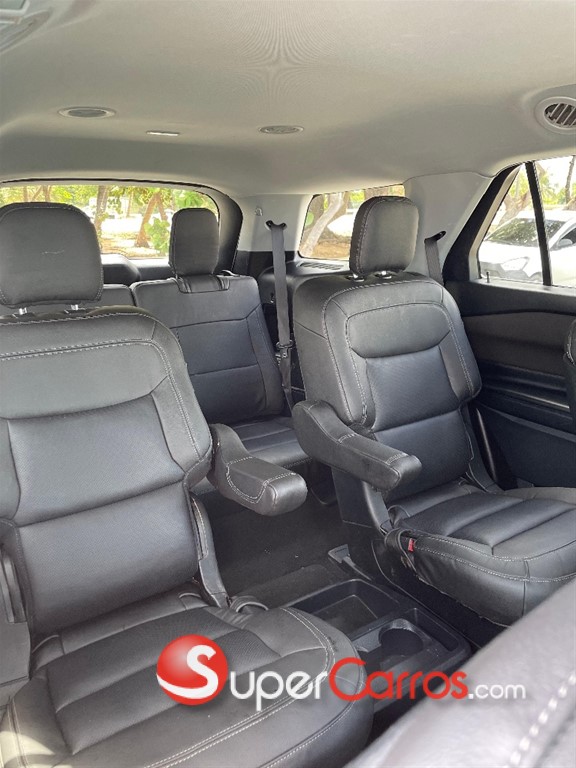2020 Ford Explorer XL 4x4 — foto 5 / 10