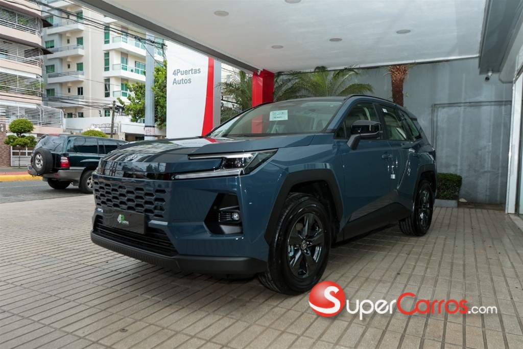 2027 Toyota RAV4 LE — foto 2 / 12