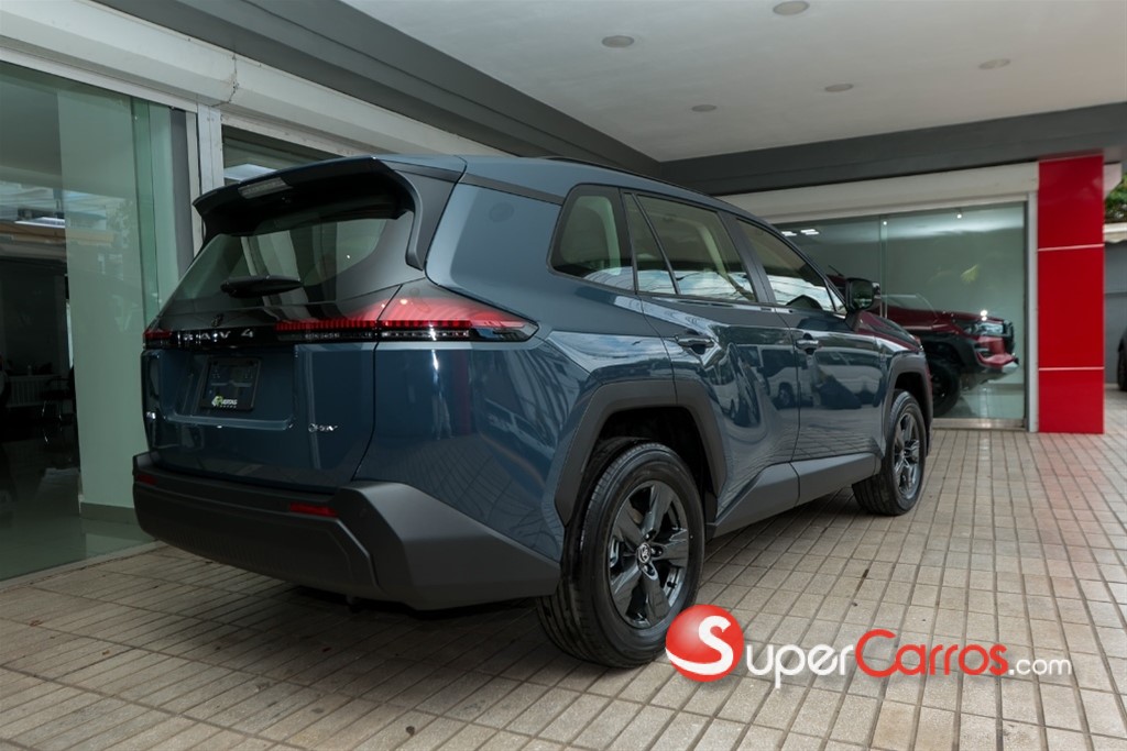 2027 Toyota RAV4 LE — foto 4 / 12