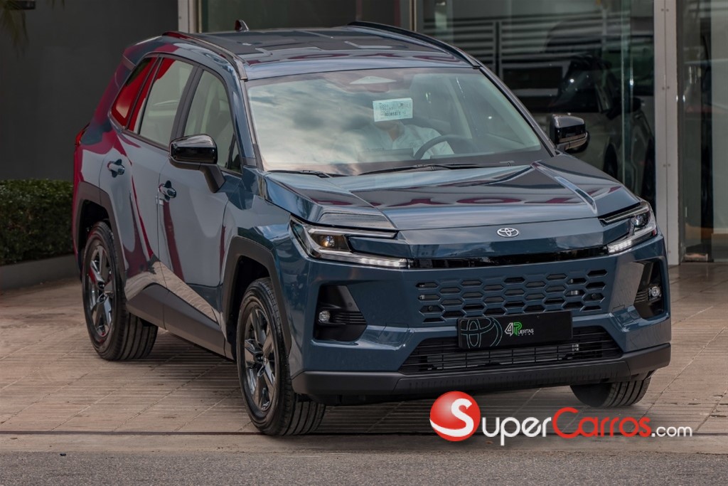 2027 Toyota RAV4 LE — foto 9 / 12