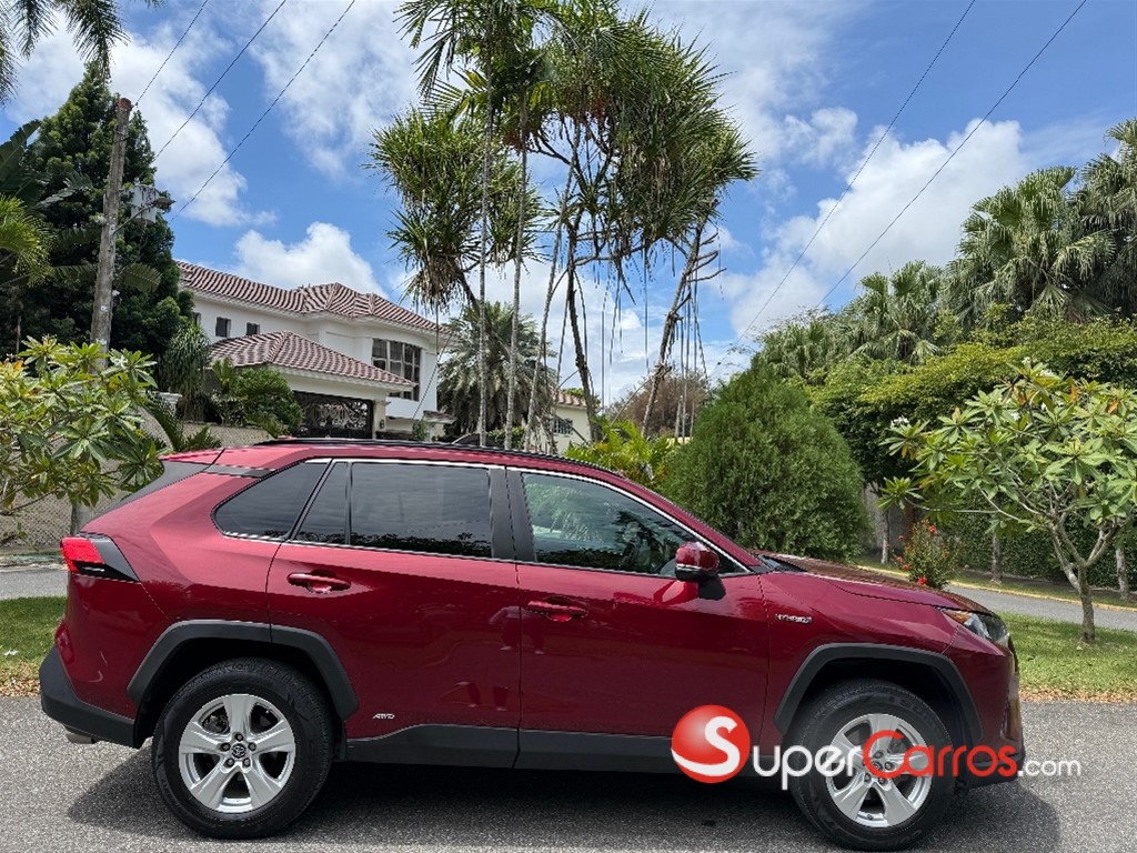2019 Toyota RAV4 LE Hibrid — foto 3 / 10