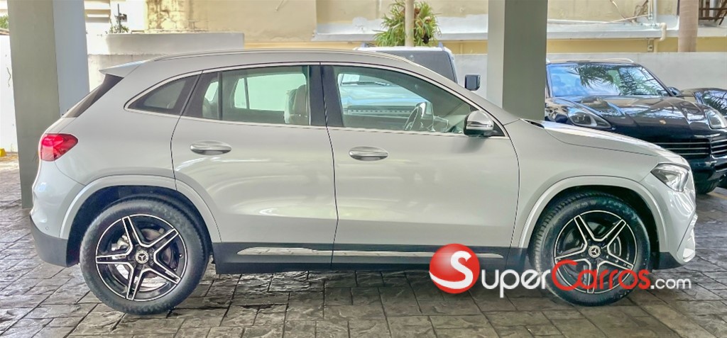 2026 Mercedes-Benz Clase GLA 200 — foto 3 / 12
