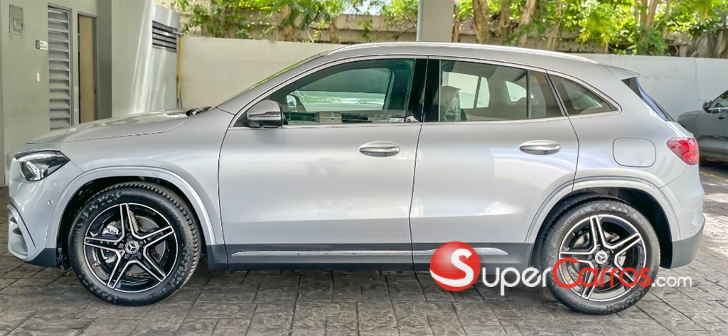 2026 Mercedes-Benz Clase GLA 200 — foto 4 / 12