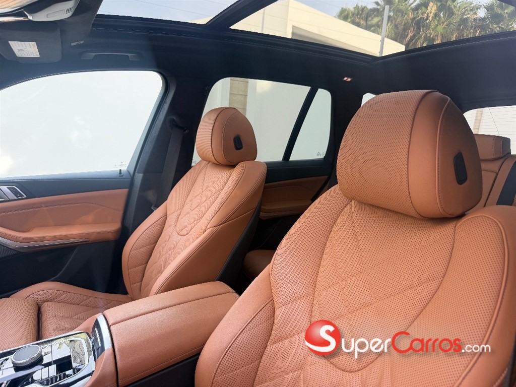 2024 BMW X 5 XDRIVE 40i M PACKAGE — foto 8 / 10