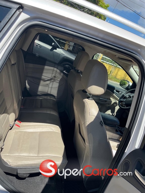 2017 Ford Escape Platinum — foto 10 / 10