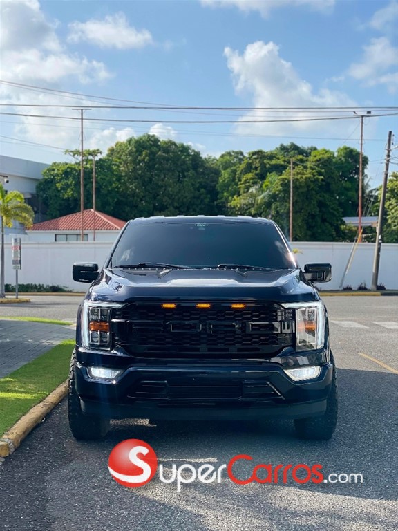 2021 Ford F 150 XLT — foto 2 / 12