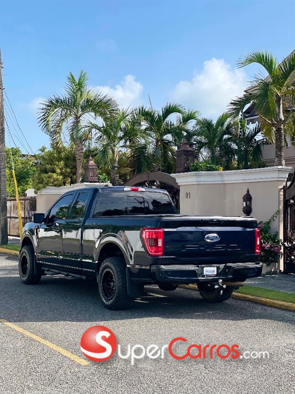 2021 Ford F 150 XLT — foto 3 / 12