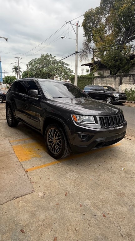 2016 Jeep Grand Cherokee Laredo 4x4 — foto 3 / 12