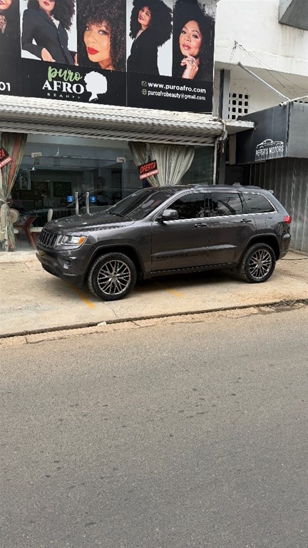 2016 Jeep Grand Cherokee Laredo 4x4 — foto 6 / 12