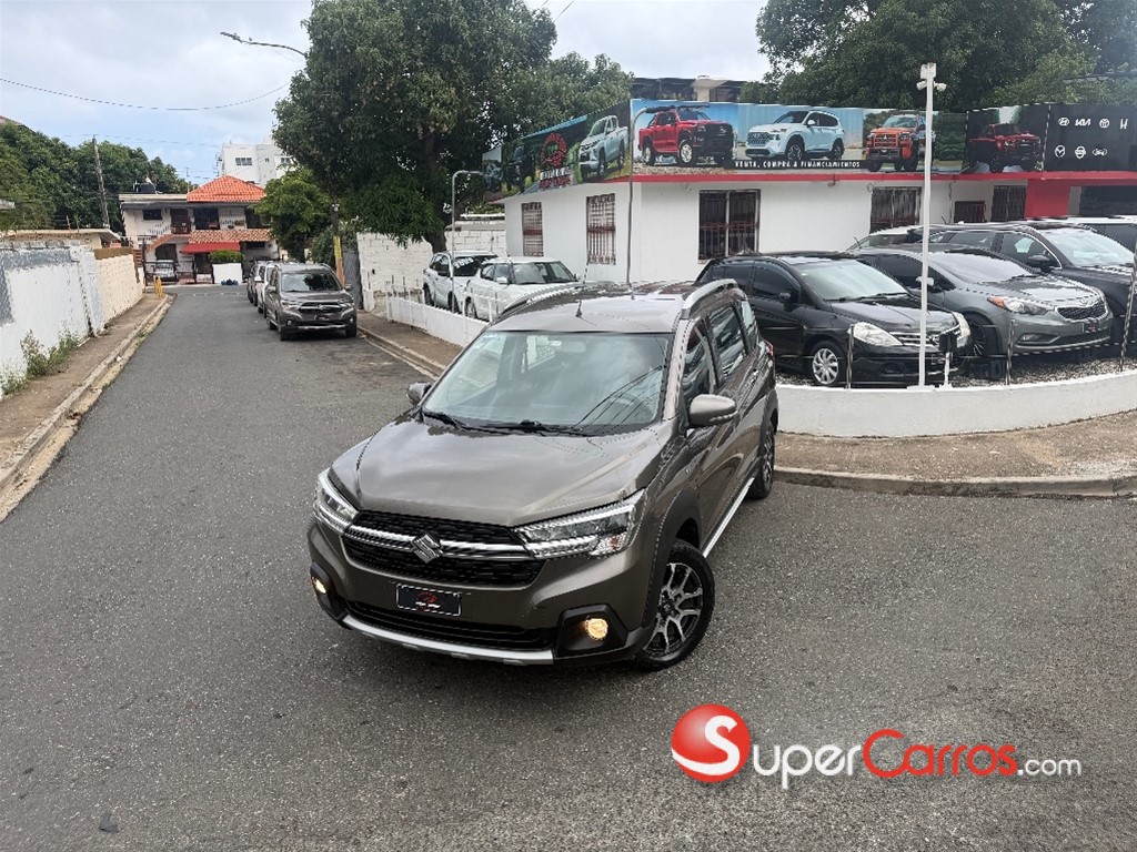 2024 Suzuki XL7 — foto 2 / 12