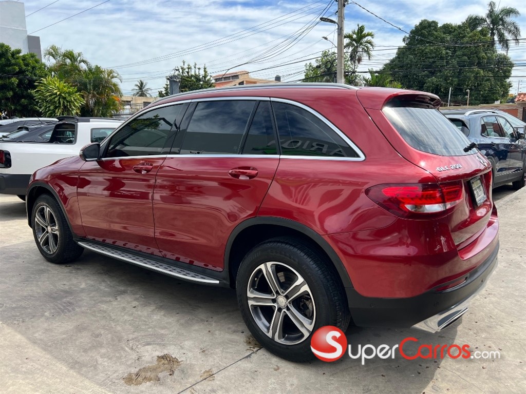 2016 Mercedes-Benz Clase GLC 250 4MATIC — foto 4 / 11