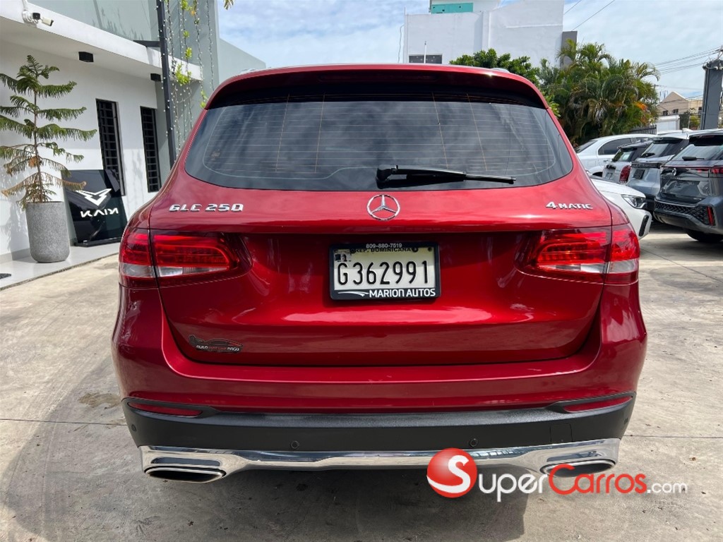 2016 Mercedes-Benz Clase GLC 250 4MATIC — foto 8 / 11