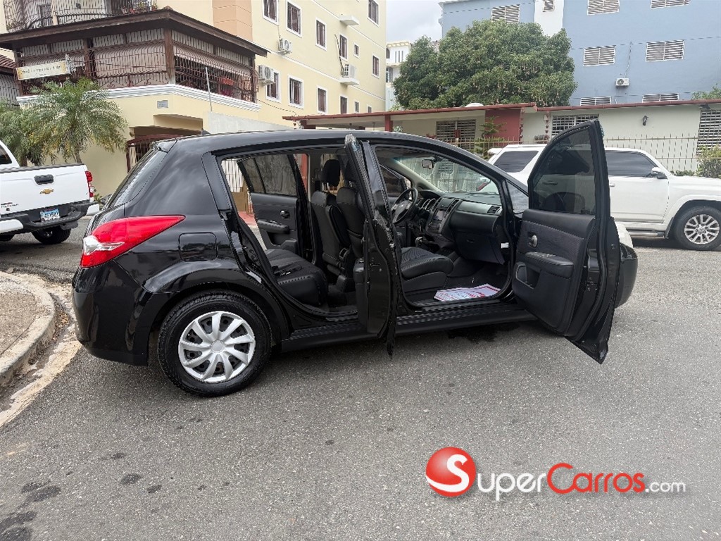 2012 Nissan TIIDA Hatchback — foto 7 / 12