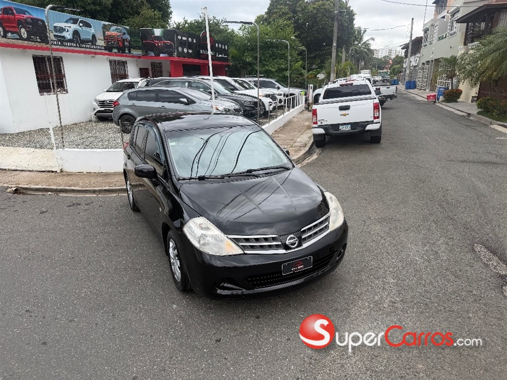 2012 Nissan TIIDA Hatchback — foto 9 / 12