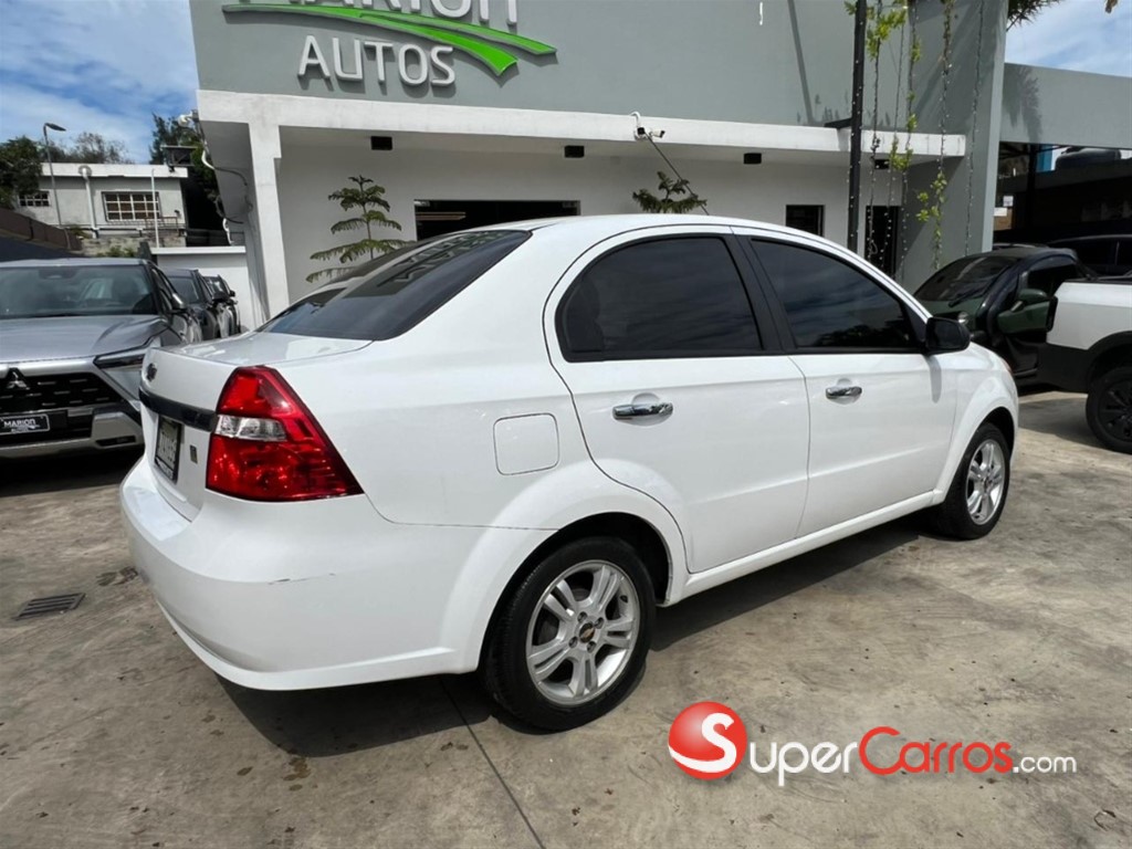 2016 Chevrolet Aveo — foto 3 / 11