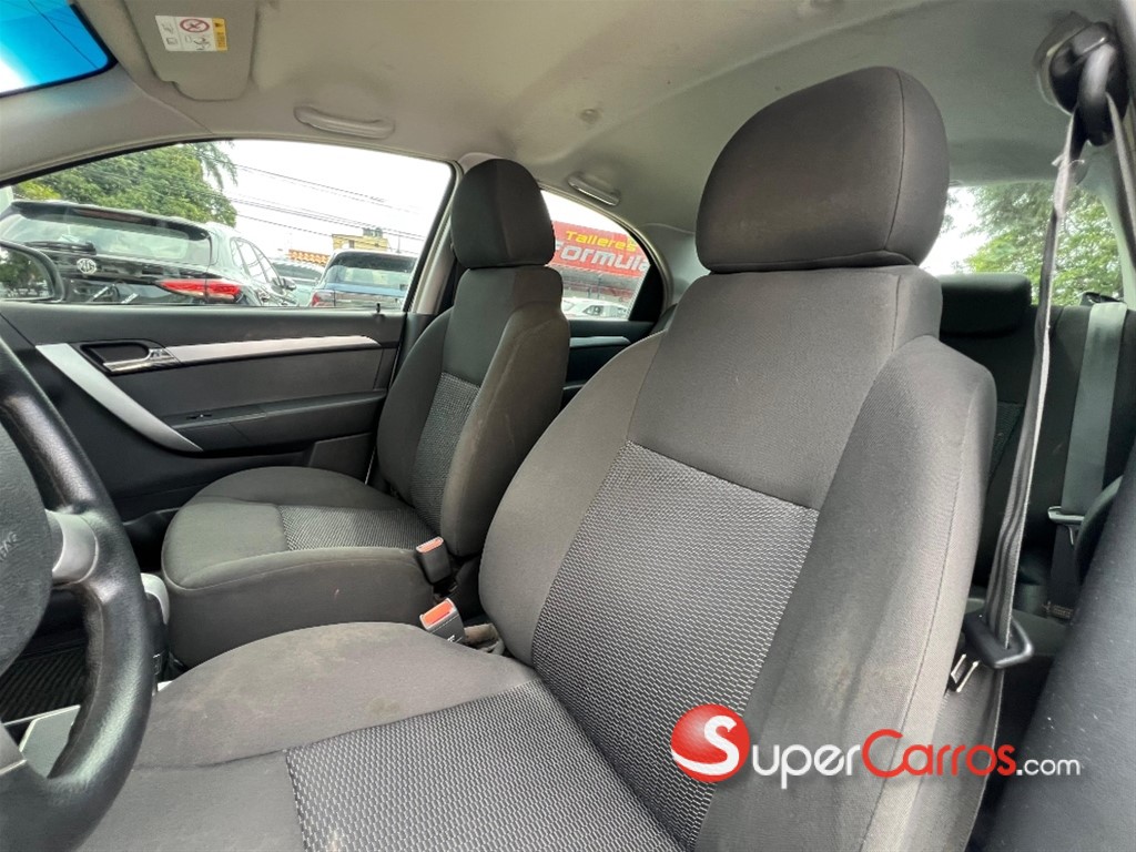 2016 Chevrolet Aveo — foto 9 / 11