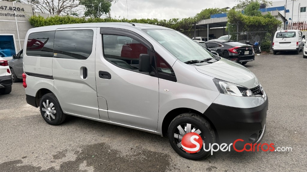 2021 Nissan NV 200